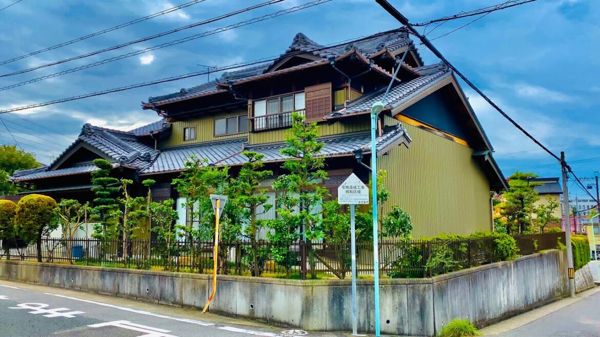 4K Rain Walk in Japanese Residential | Modern Japanese Houses in Nagoya, Japan