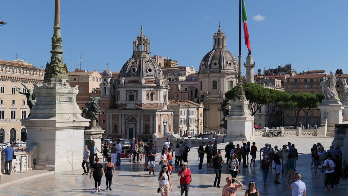 Rome Virtual Tour. Walk to Piazza Venezia and the Vittoriano. Italy. Slow TV | 4K 50fps