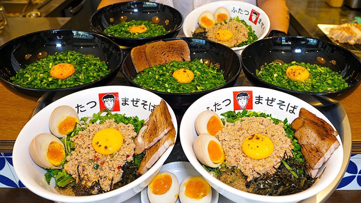 젊은 나이에 꾸덕한 일본식 비빔 라멘으로 대박난? 일본 현지화 200%! 하루 200그릇씩 팔리는 일본식 비빔면 마제소바 /Japanese style noodles Mazesoba 젊은 나이에 꾸덕한 일본식 비빔 라멘으로 대박난? 일본 현지화 200%! 하루 200그릇씩 팔리는 일본식 비빔면 마제소바 /Japanese style noodles Mazesoba