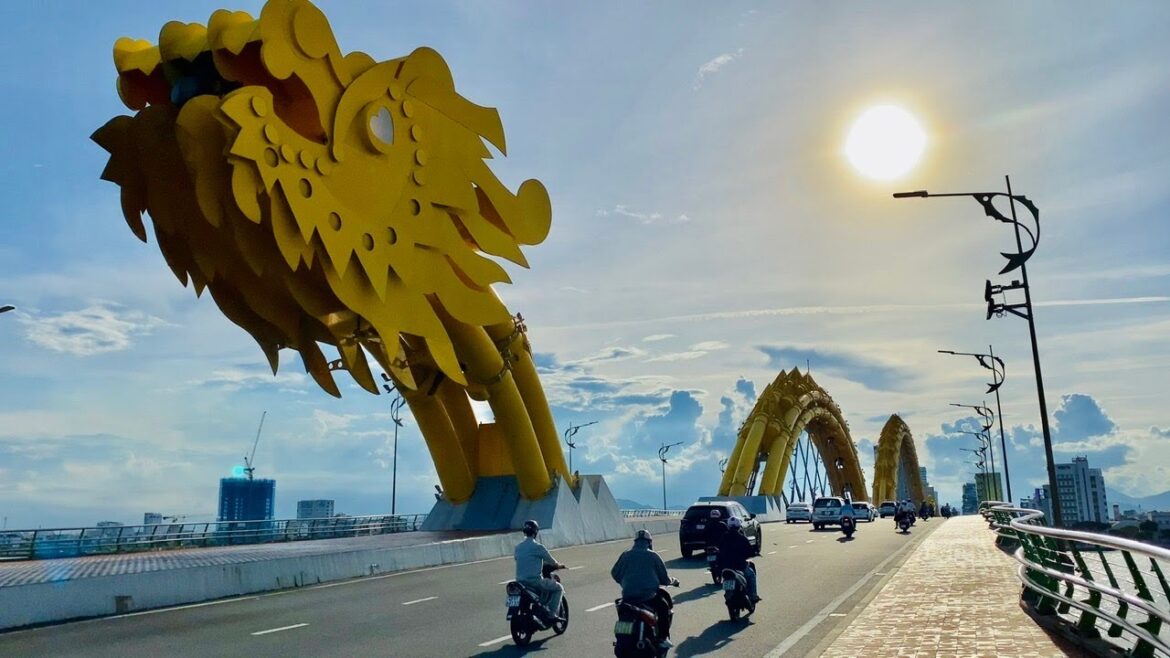 Vietnam Walking Tour 4K🇻🇳 - Walking from Dragon Bridge to APEC Park