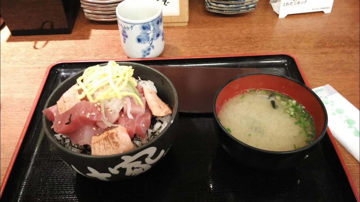 Eating an expensive Japanese breakfast Japan Style Eating an expensive Japanese breakfast Japan Style
