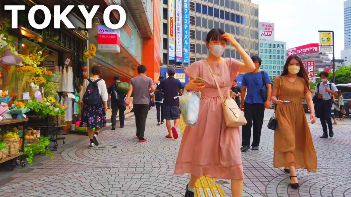 [Tokyo Walk] Shinjuku Sta. East Area. Leisurely walk through the pedestrian zone (Aug. 2022)