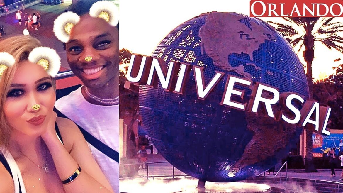 UNIVERSAL CITYWALK  🌎 tourists in Orlando