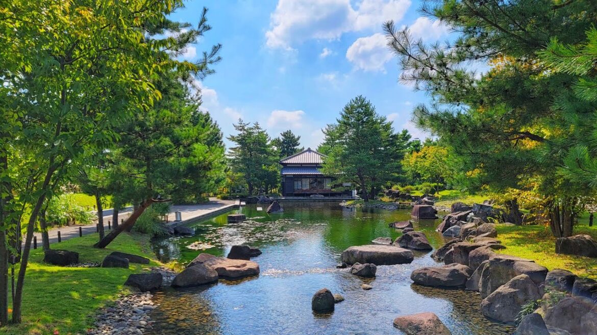 Live Tokyo Morning Walk - Futako-Tamagawa Garden Tour