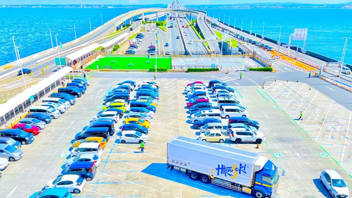 1,000億円かけた豪華な『海上パーキングエリア』に行ってきた / 海ほたるパーキングエリア