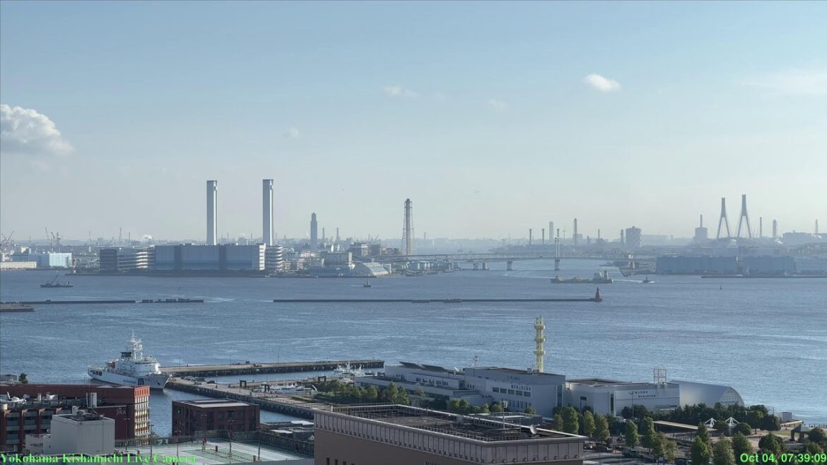 🔴Live Cam Yokohama Japan /横浜汽車道Live赤灯台カメラ  4 Oct 2022
