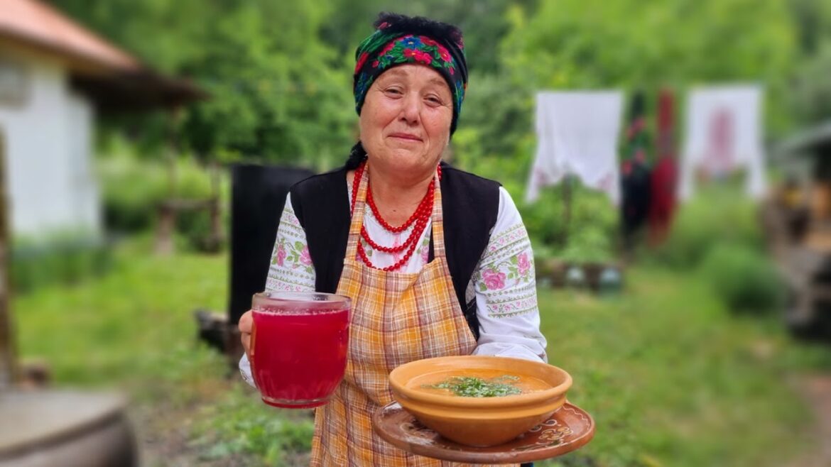 RURAL LIFE IN UKRAINE! GRANDMA COOKING LUNCH FOR GRANDSON