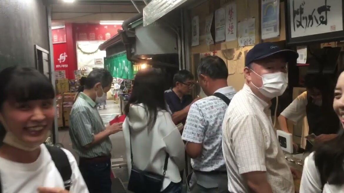 See the “Harmonica Yokocho” alleyways of bars and restaurants in Kichijoji, Tokyo, Japan ハモニカ横丁、吉祥寺