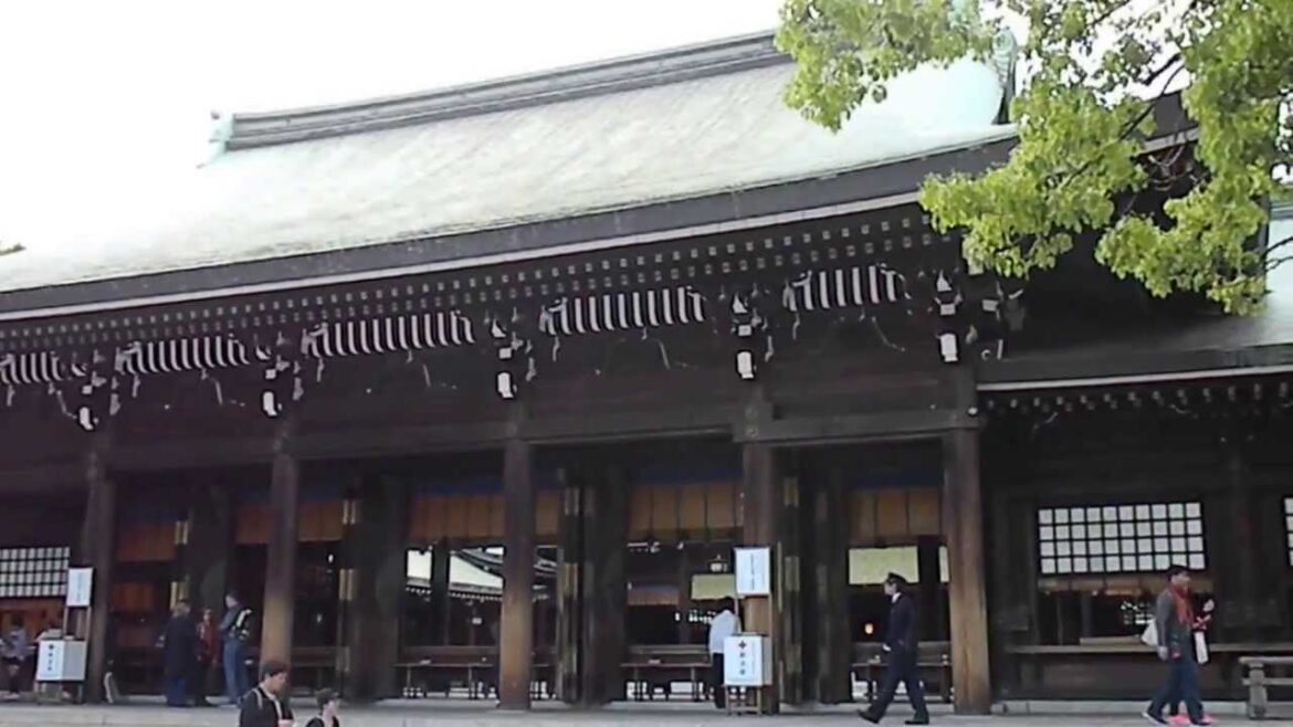 Meiji Jingu Shrine, Tokyo ● 明治神宮 Meiji Jingu Shrine, Tokyo ● 明治神宮