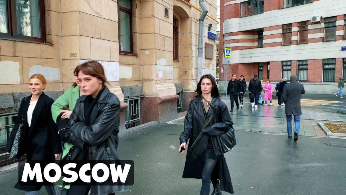 🇷🇺 [4K] RUSSIAN STUDENTS | Walking tour in MOSCOW + (stereo city sound)