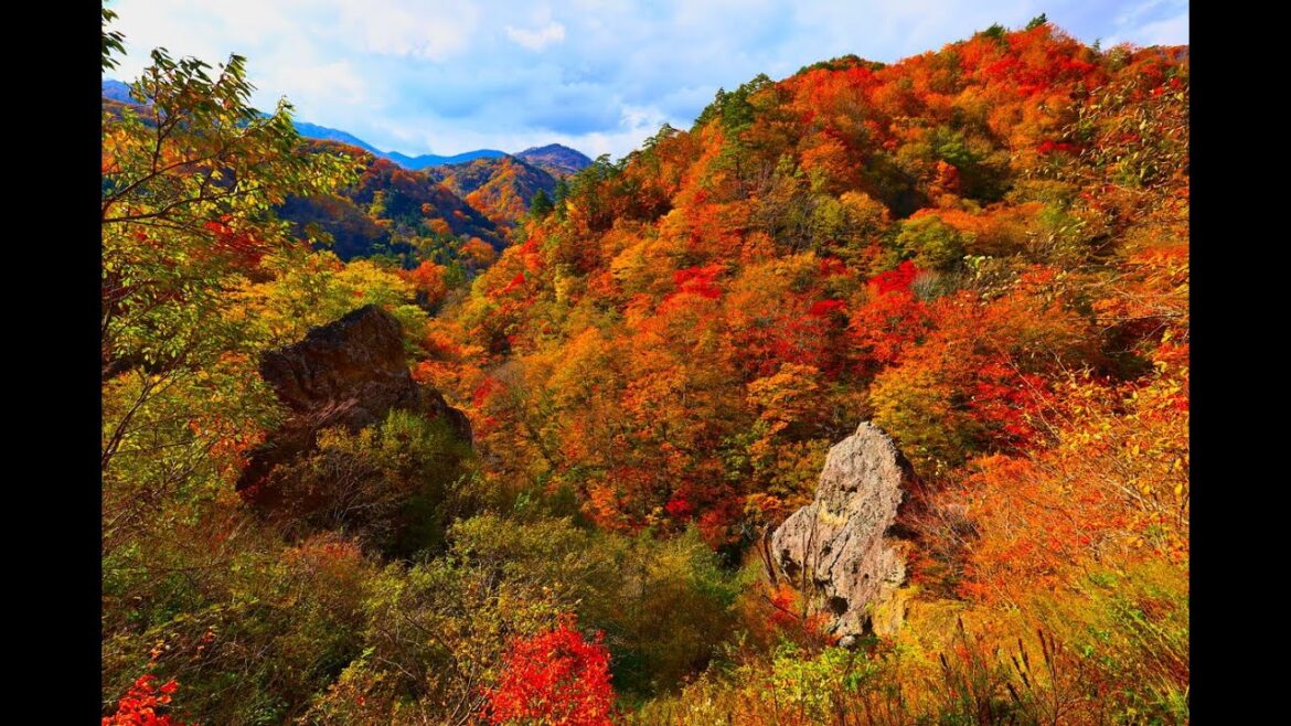 8K HDR 福島 飯坂温泉の名建築と茂庭の紅葉 Fukushima,Iizaka and Moniwa in Autumn