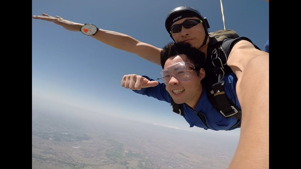 Skydiving in Kawajima, Saitama | Japan Travel Guide