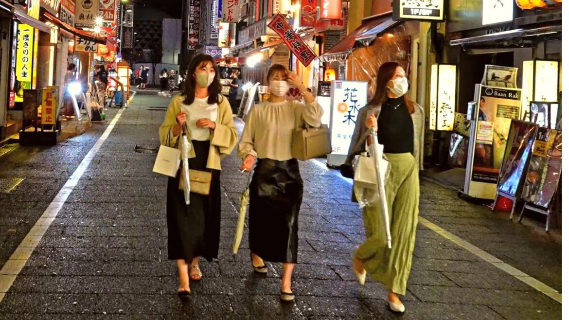 Tokyo's Shinjuku is More Fascinating At Rainy Night