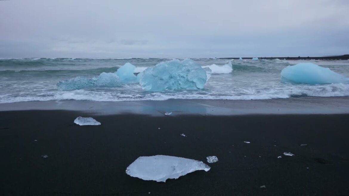 Iceland - Diamond Beach / Eystri-Fellsfjara - Afternoon Walking Tour in 4K