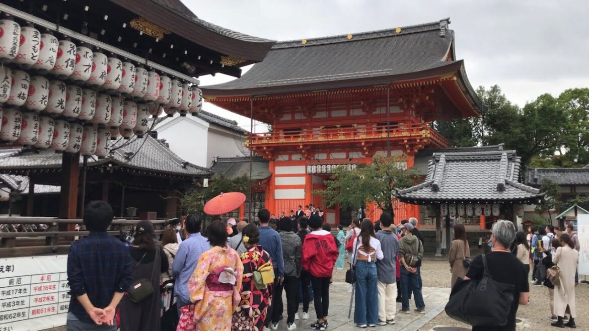 22年10月10日 3連休最終日の京都を歩く 知恩院,円山公園,八坂神社,祇園 Walk around Kyoto city,Japan vlog 22年10月10日 3連休最終日の京都を歩く 知恩院,円山公園,八坂神社,祇園 Walk around Kyoto city,Japan vlog