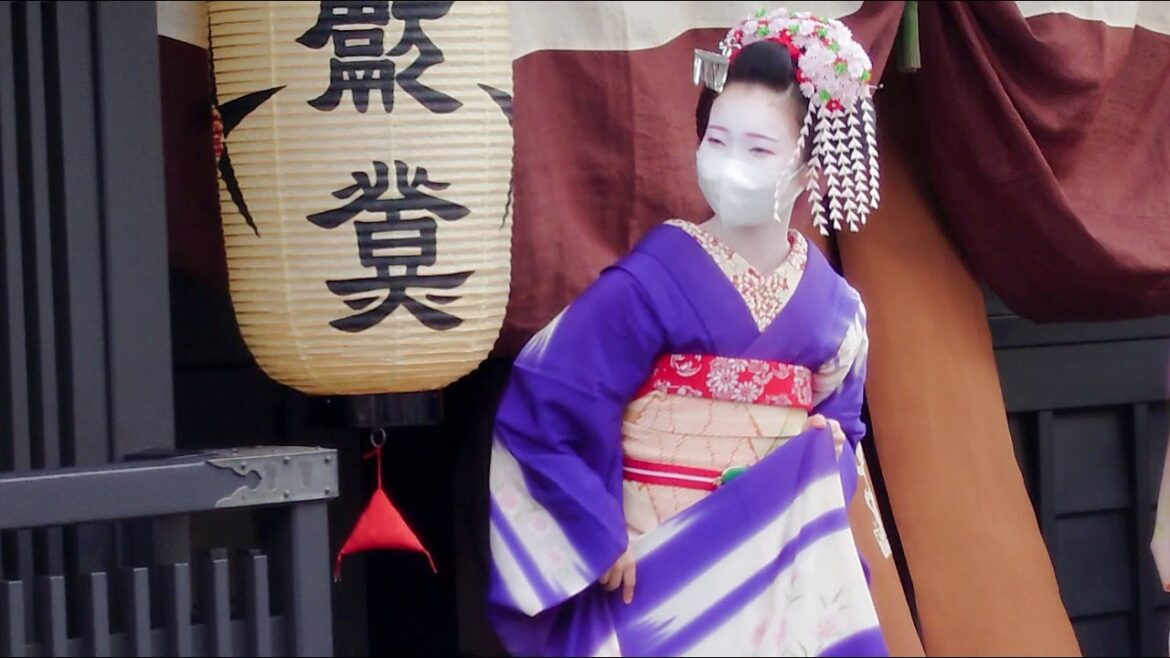 Geisha in the Kamishichiken District | Zuiki Matsuri 2022 (Traditional Kyoto Festivals)