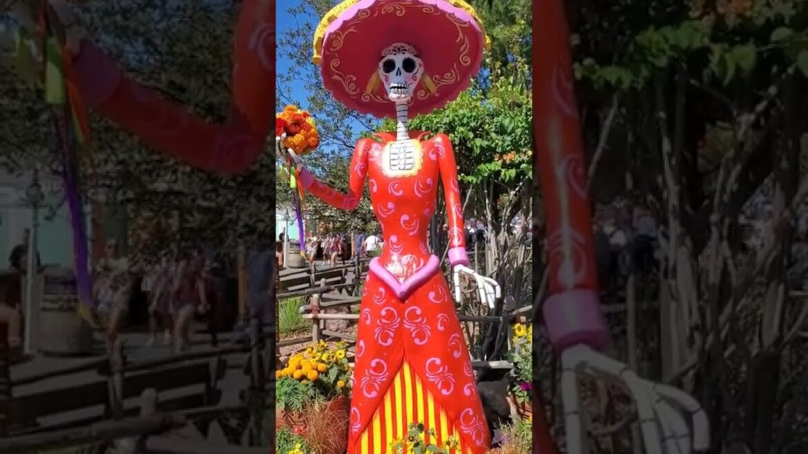 A Disney Halloween. 🎃