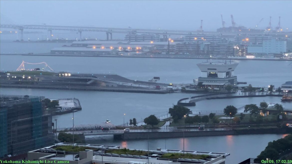 🔴Live Cam Yokohama Japan /横浜汽車道ライブカメラ 大さん橋 :9 Oct 2022