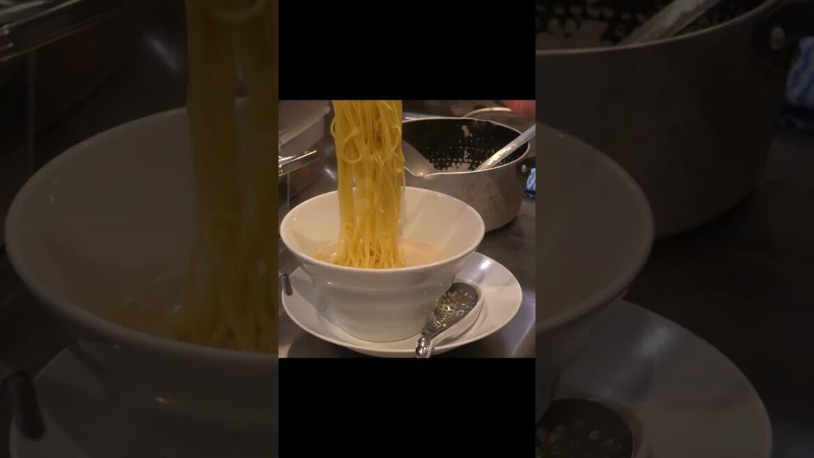 Japanese Street Food in Tokyo "Ramen" #shorts