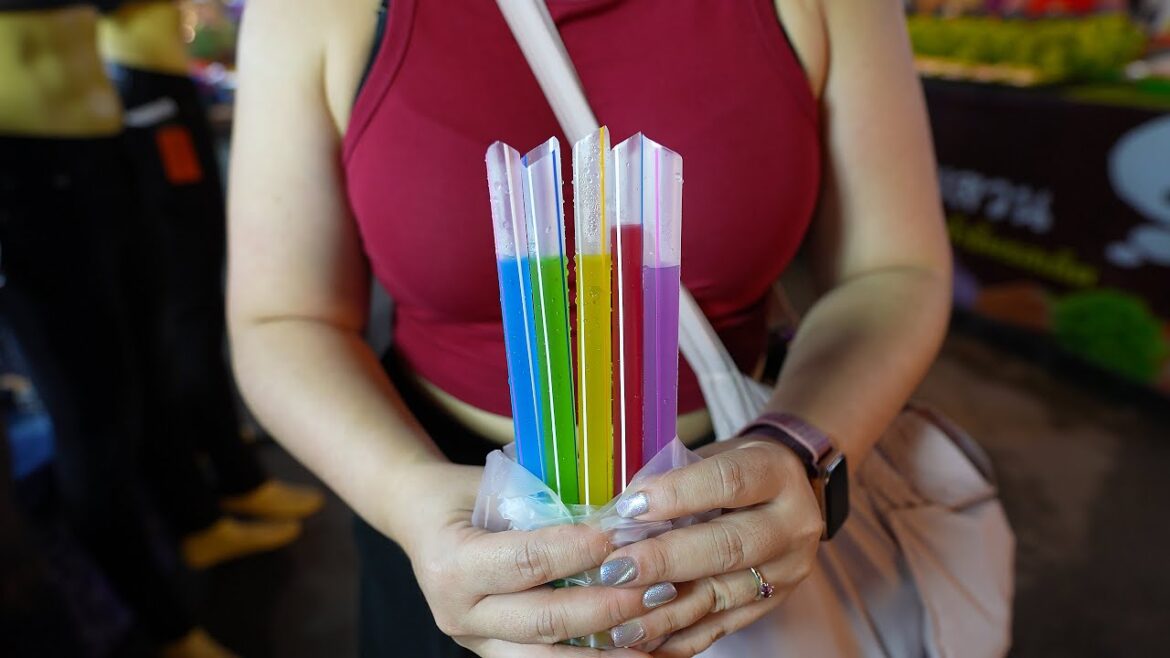 Delicious Less than 1 Dollar Thai Street Food