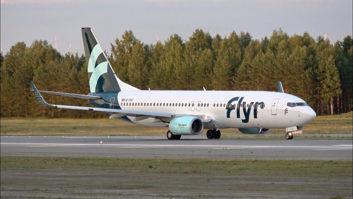 Late evening commuter rush. Planespotting in 4K at Oslo Gardermoen Airport. Runway 19R Movements Late evening commuter rush. Planespotting in 4K at Oslo Gardermoen Airport. Runway 19R Movements