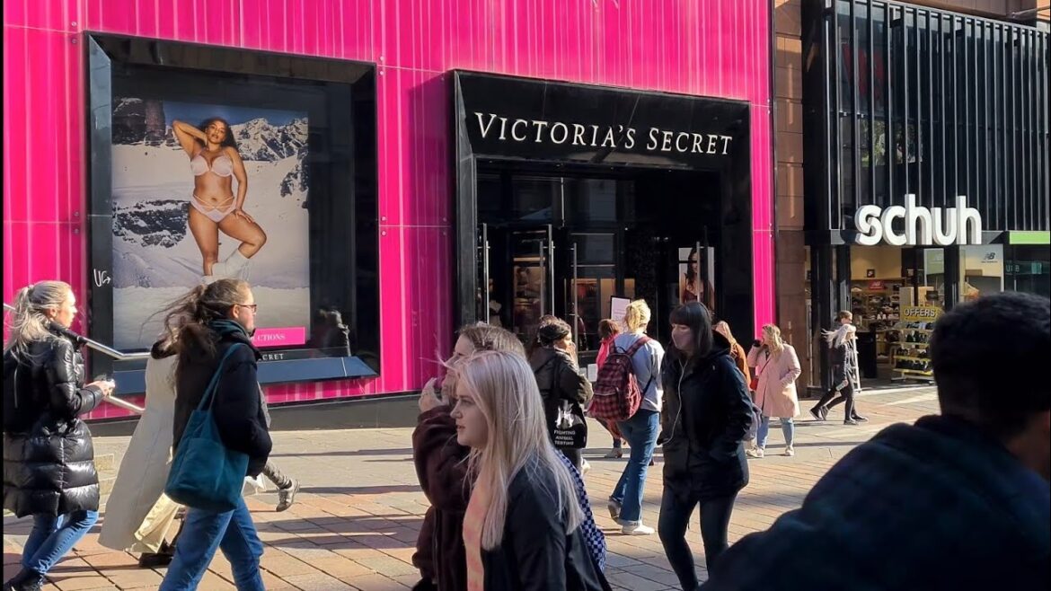 SCOTLAND GLASGOW WALKING TOUR, GLASGOW CITY WALK, SCOTLAND'S PORT CITY, 4K60FPS