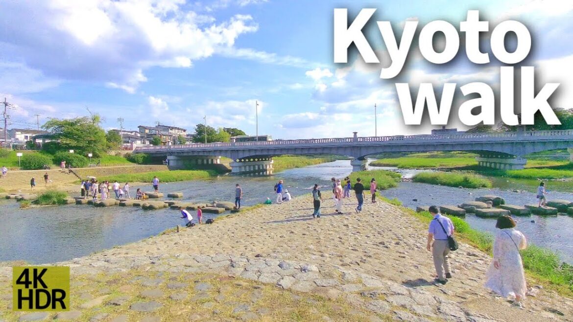 【京都散策/Kyoto Japan Walking Tour】日曜、賑わう鴨川デルタから京大、吉田神社へ【4K】Sunday, Kamo River, Student Town and Shrines