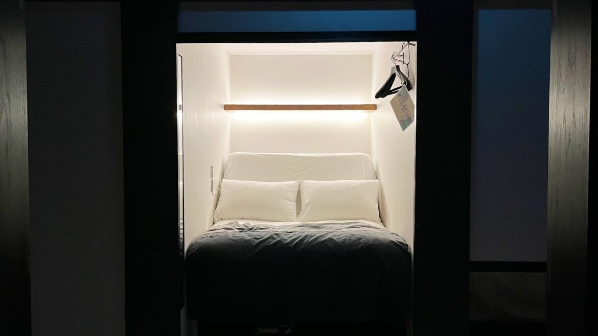 Capsule hotel in Shibuya, Tokyo / Japan travel guide