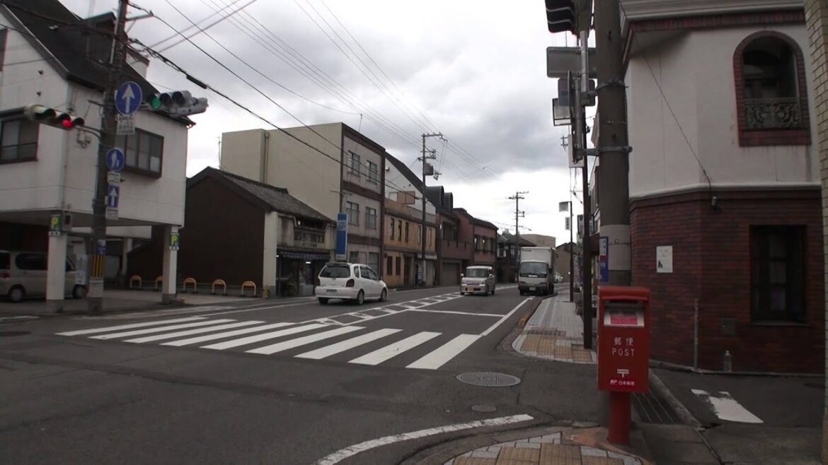 370号線 日方の街並み　和歌山県海南市
