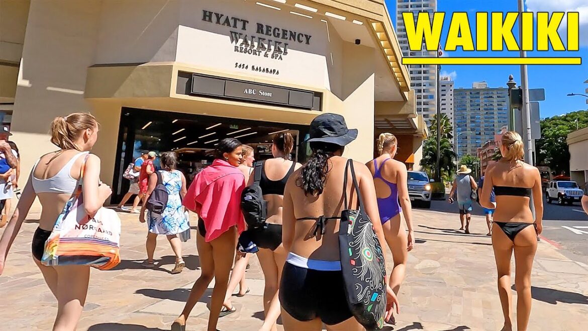 [4K] WALKING WAIKIKI : Touring the Streets and People Watching (Ep. #187)