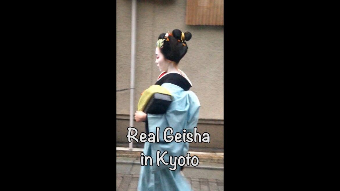 Real Geisha In Kyoto Japan 😍 #shorts