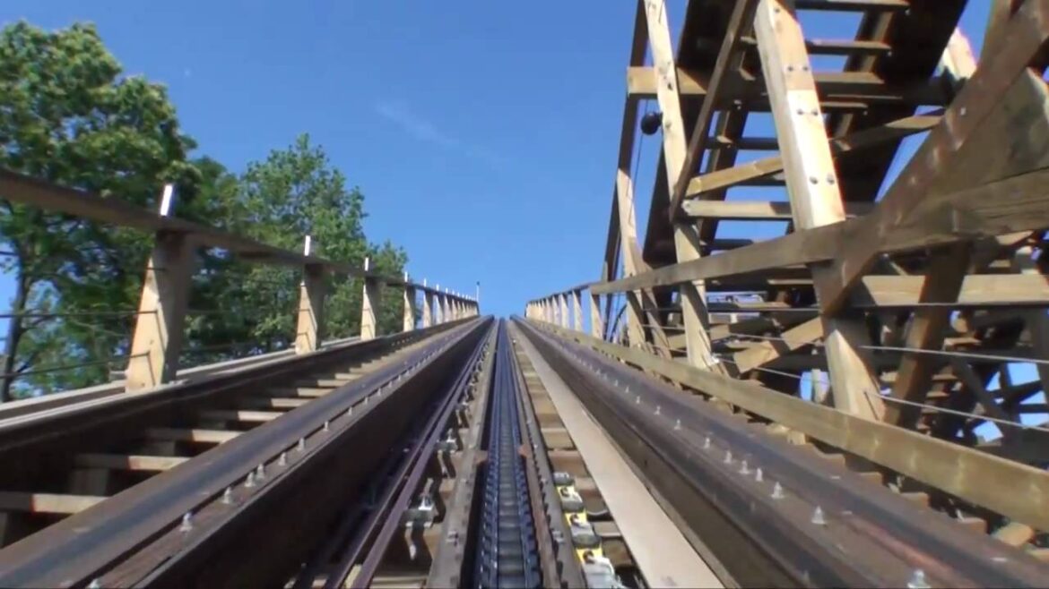 Joris en de Draak Wooden Roller Coaster POV Efteling Netherlands George and the Dragon