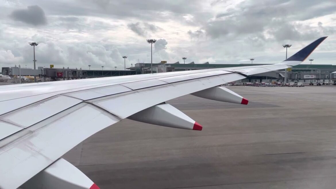 [4K HQ ENGINE START] Singapore Airlines Airbus A350 Pushback at SIN