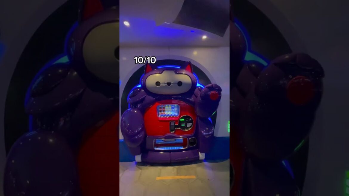 Japanese vending machines at Tokyo Disneyland are THE BEST! Japanese vending machines at Tokyo Disneyland are THE BEST!