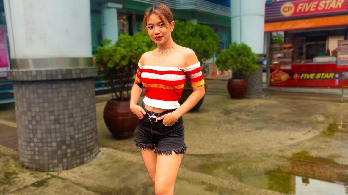 Amazing Burmese girl finds street food at Yangon mall Amazing Burmese girl finds street food at Yangon mall