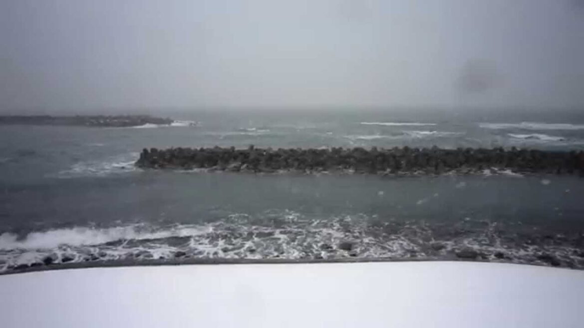 Discovering aroud Japanses Sea in winter.  Astumi-Onsen, Atsumi-Spa.