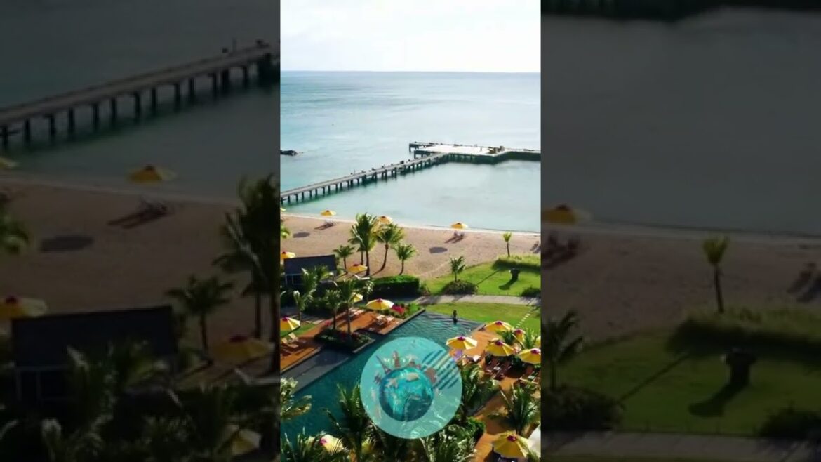 One of the most stunning infinity pools in the world ๐ – Luxury Lifeโจ One of the most stunning infinity pools in the world ๐ - Luxury Lifeโจ