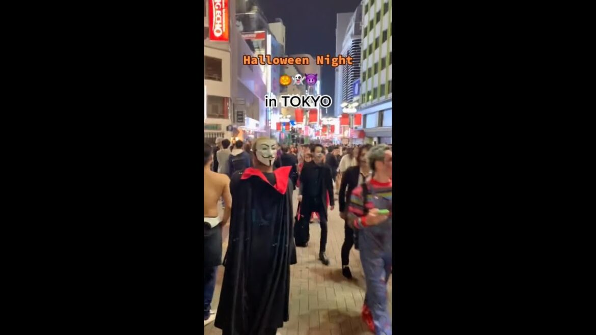 Halloween Night in Tokyo 👻🎃 #japan
