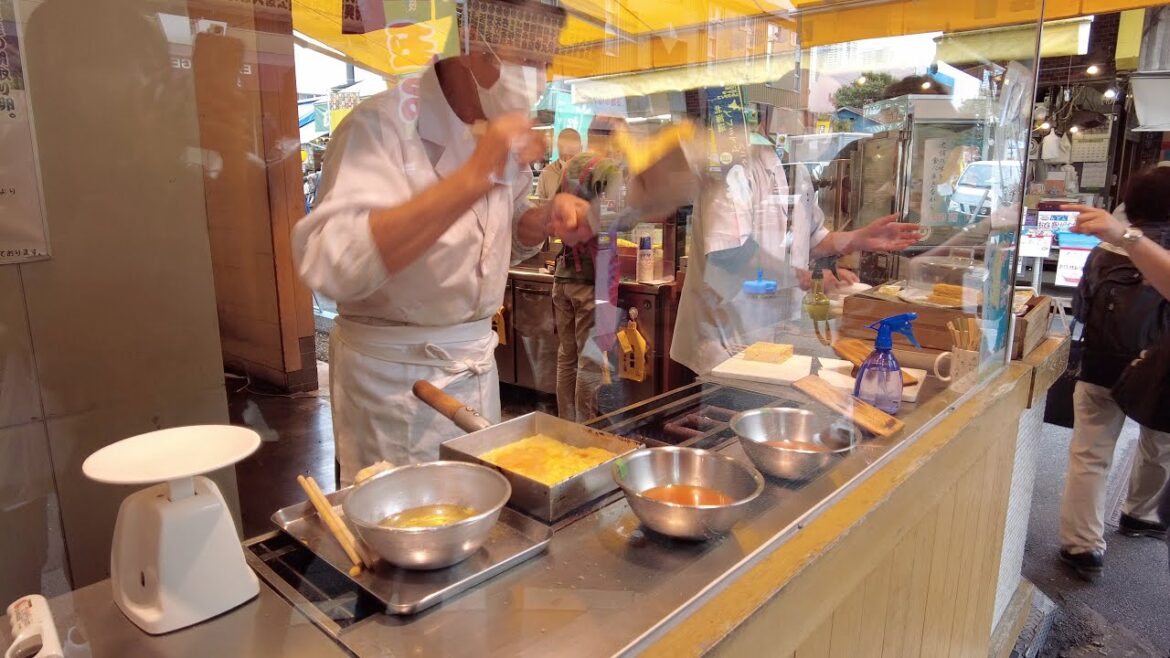 かつての日本の台所、世界最大級の魚市場だった東京築地場外市場の観光