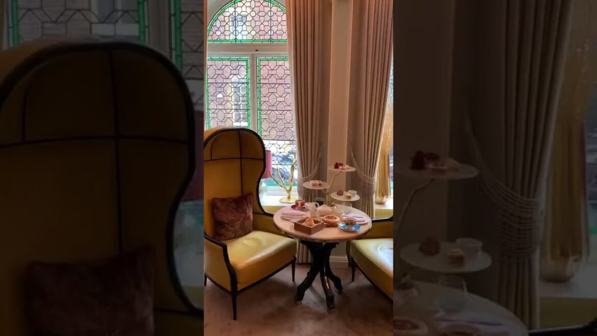 Experience the wonderful historical property - @belmondcadogan in London. 🤎 ✌️#madeline #peace