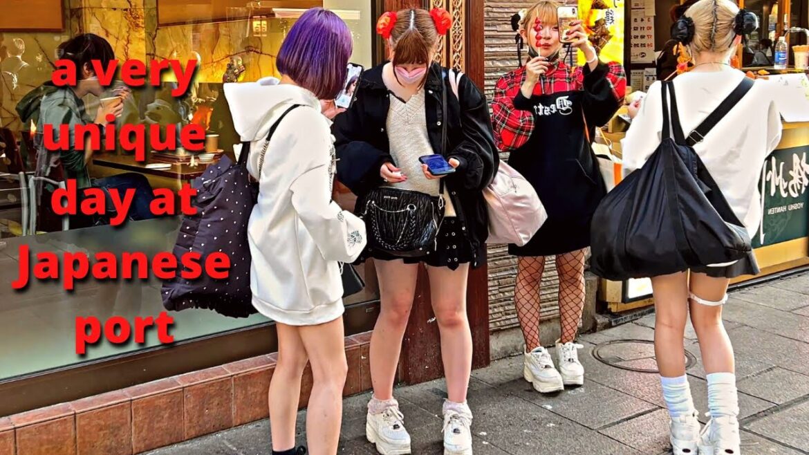 A Paradise Like Day In Japan's Major Port A Paradise Like Day In Japan's Major Port