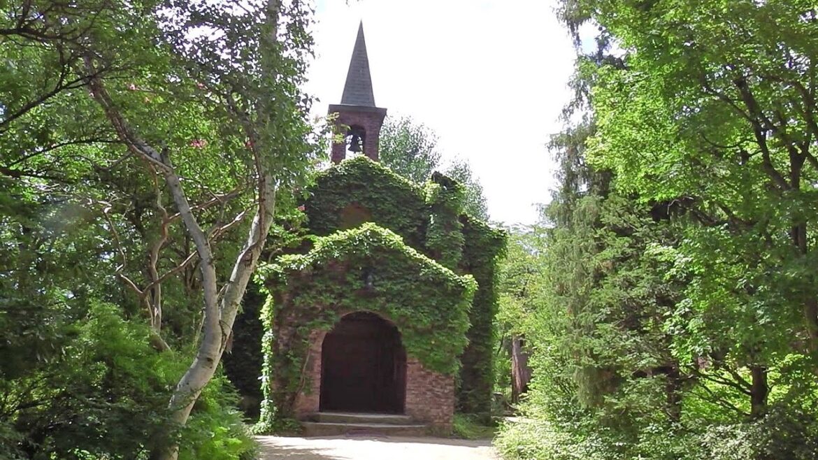 大王わさび農場・碌山美術館 Daio Wasabi Farm and Rokuzan Art Museum in Azumino city - NAGANO TRIP, JAPAN