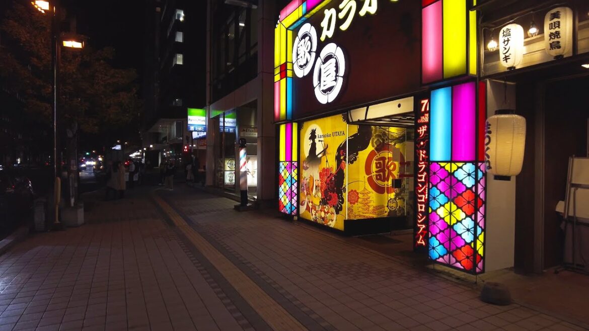 【4K】2022 日本 北海道 札幌 中央区 大通公園 → 街中 散策【Binaural Audio】 【4K】2022 日本 北海道 札幌 中央区 大通公園 → 街中 散策【Binaural Audio】