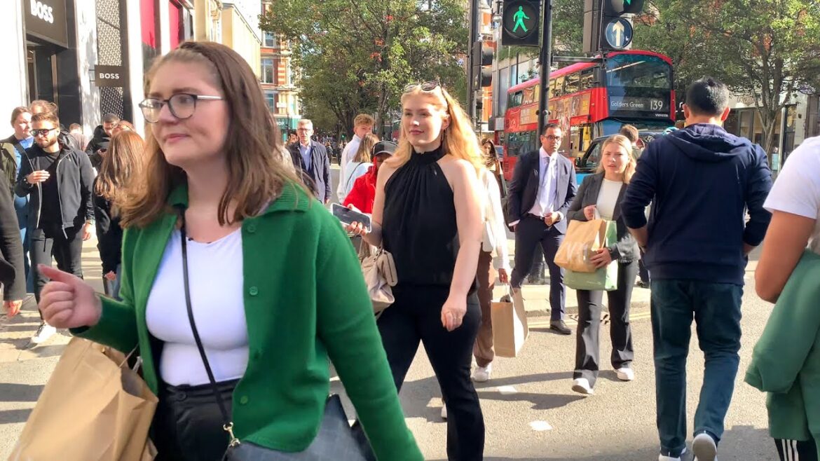 Central London Walk | Autumn in Oxford Street - Oct 2022 | London city walk 4K