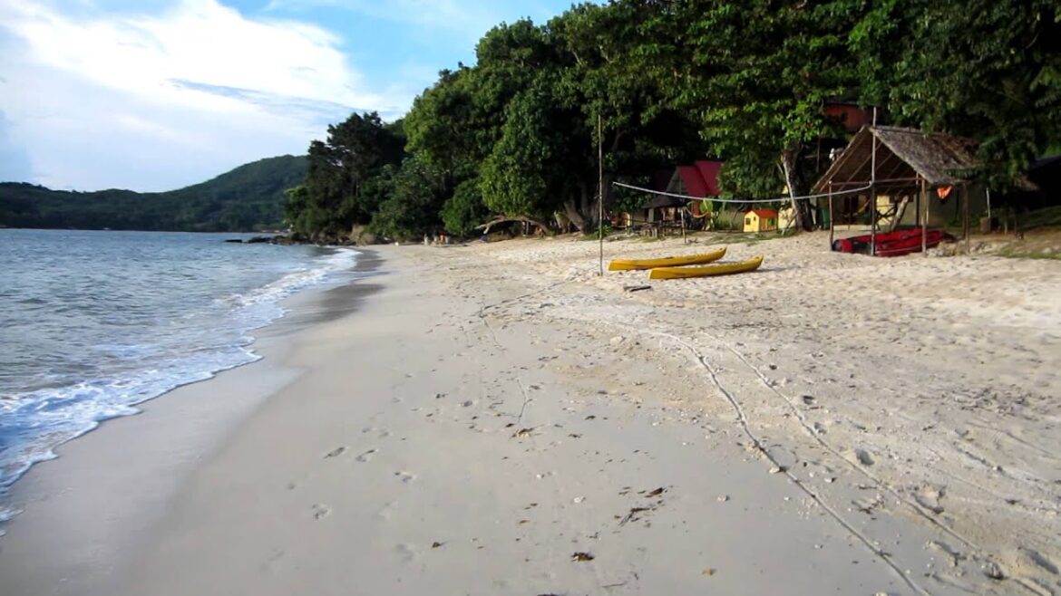 Manana Beach Resort in Borneo