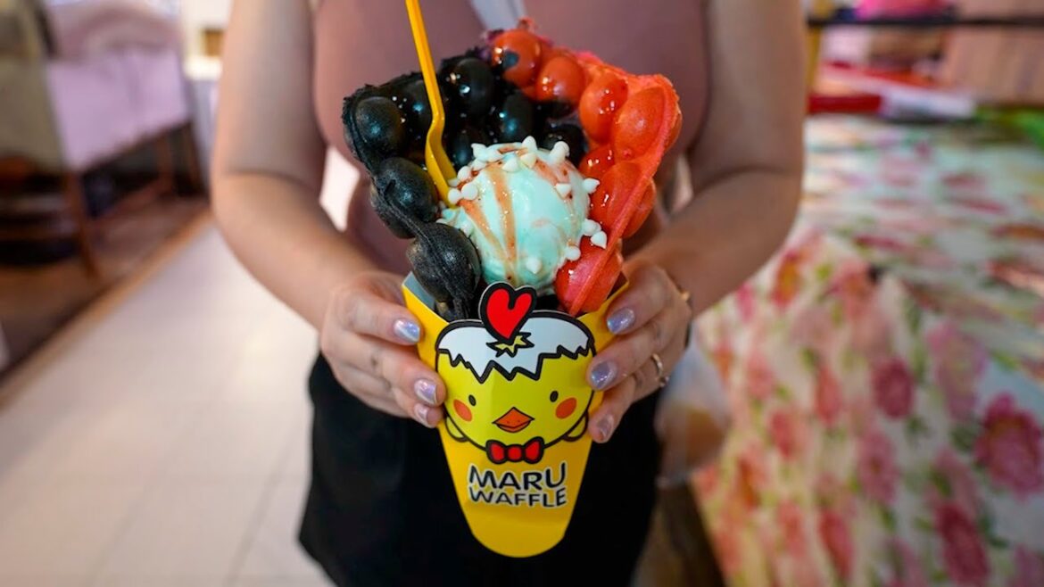 6 Delicious Street Food at Owl Night Market in Bangkok Thailand