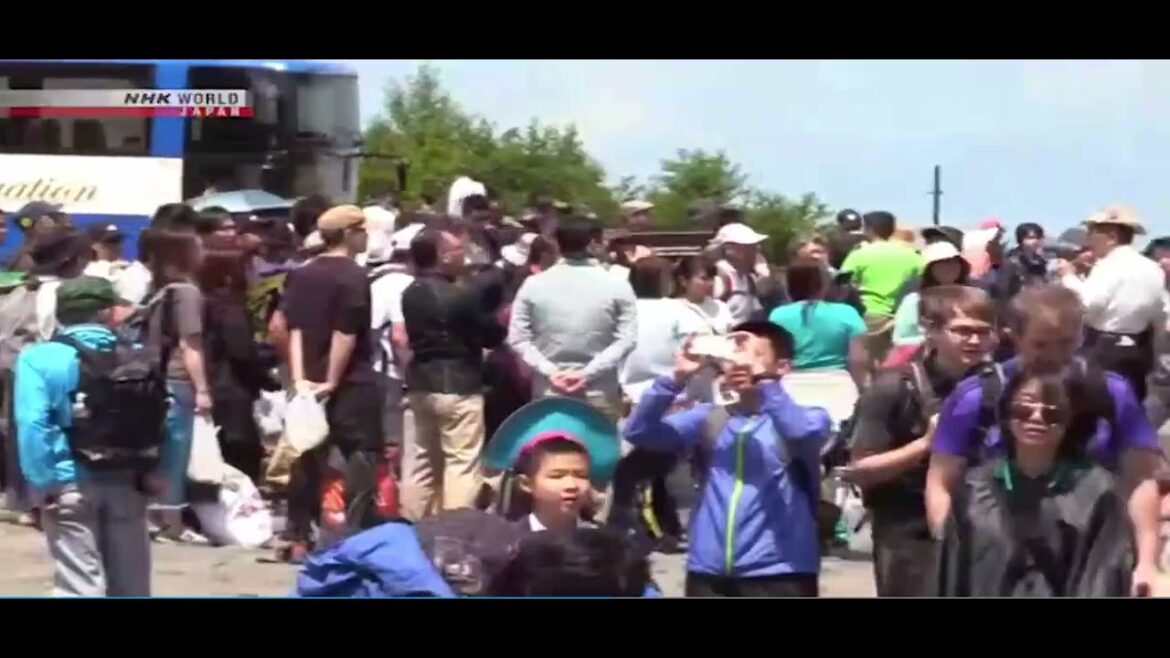 UNESCO backs rail line for Mount Fuji UNESCO backs rail line for Mount Fuji