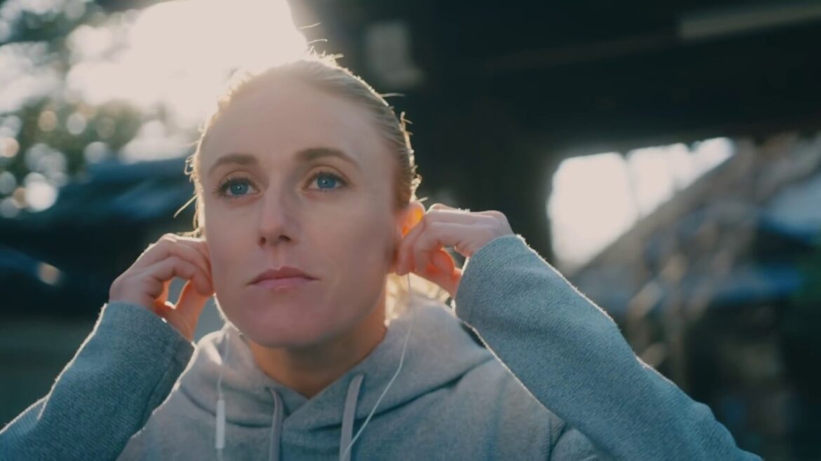 Aussie Gold Medallist Explores Japan | Sally Pearson