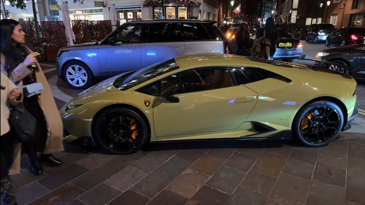 London Night Walk: Harrods and Knightsbridge | London Walking Tour 4K HDR