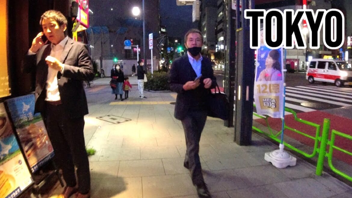 An Evening in TOKYO, JAPAN | Why is This City So Quiet?